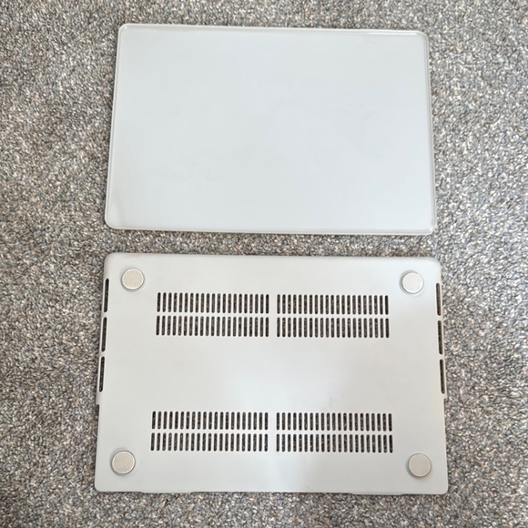 MacBook Cover - Picture 3 of 3